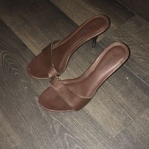 Le chateau high heels